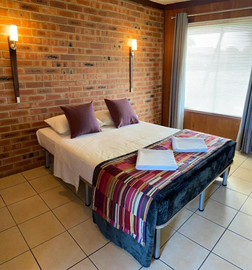 Proserpine Motor Lodge Dış mekan fotoğraf