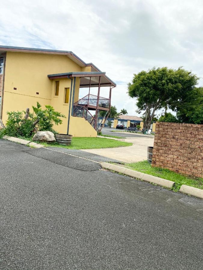Proserpine Motor Lodge Dış mekan fotoğraf