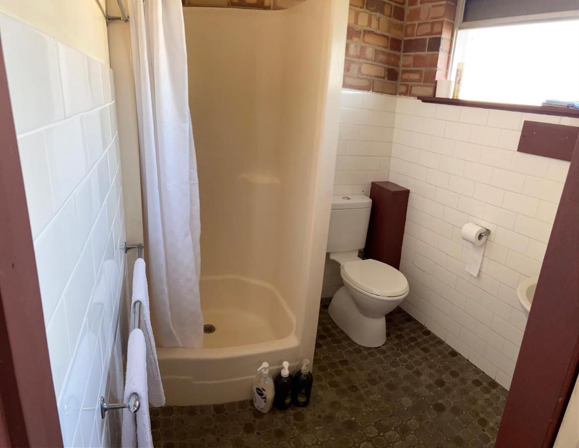 Proserpine Motor Lodge Dış mekan fotoğraf