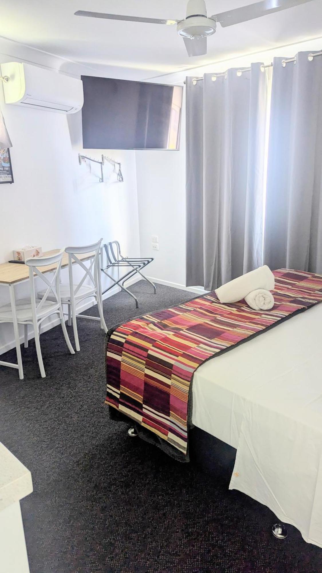 Proserpine Motor Lodge Dış mekan fotoğraf