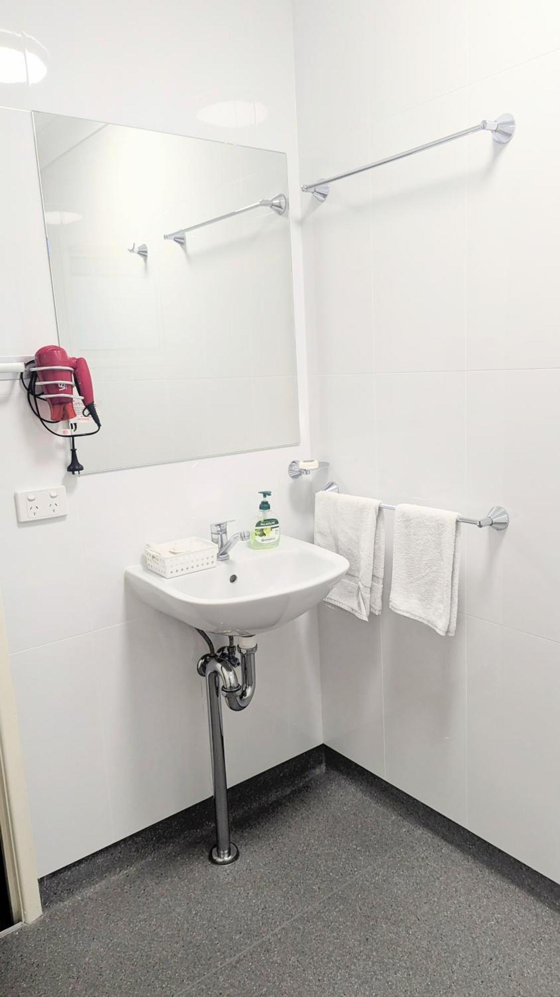 Proserpine Motor Lodge Dış mekan fotoğraf
